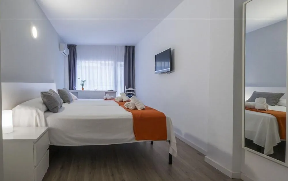 Perello Hotel Lloret de Mar 2*,